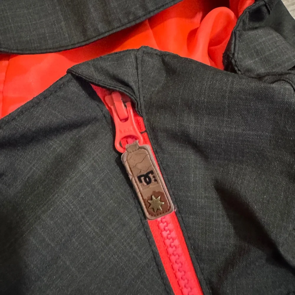 DC Data Women Snowboard Ski‎ Jacket Black Neon Coral 10K Waterproof Small Hooded